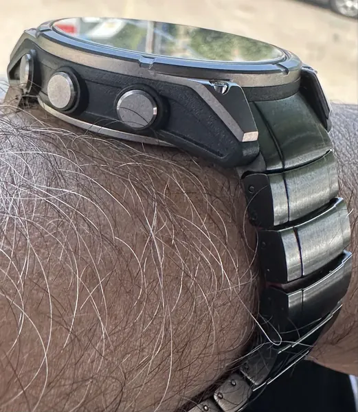 Garmin Fenix 8 Titanium Sapphire AMOLED titan stare nou