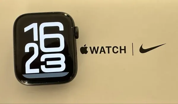 Apple Watch Series 6 Nike 44mm aluminiu stare bun
