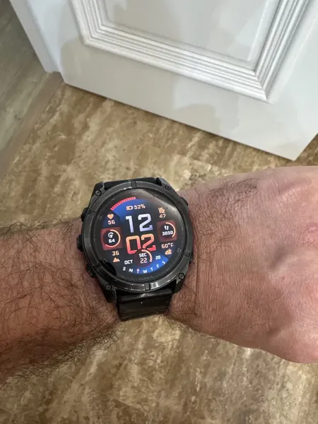 Garmin Fenix 8 AMOLED 51mm alt material stare bun