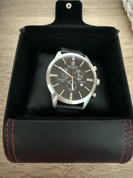 Swiss Military Hanowa Chronograph Cadran negru, curea piele oțel stare nou