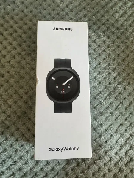 Samsung Galaxy Watch 9 40 mm Wi-Fi, Black aluminiu stare nou