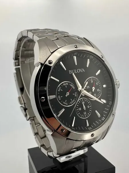 Bulova Multi Dial Cadran negru 96C107 oțel stare bun