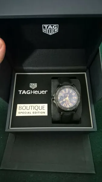 Tag Heuer Aquaracer Calibre 5 Boutique Special Edition, 750 buc. titan stare excelent