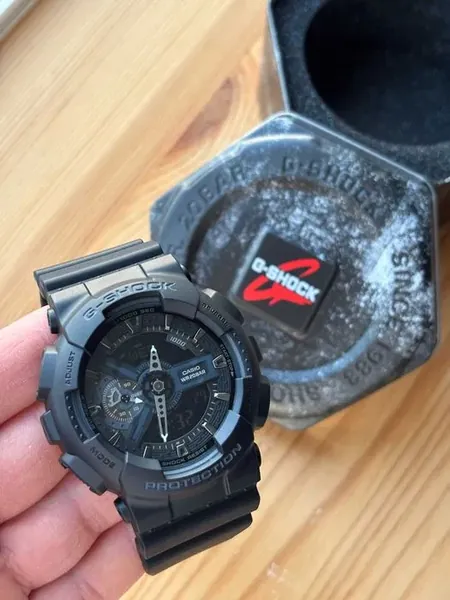 Casio G-Shock GA-110 Matte Black plastic stare bun