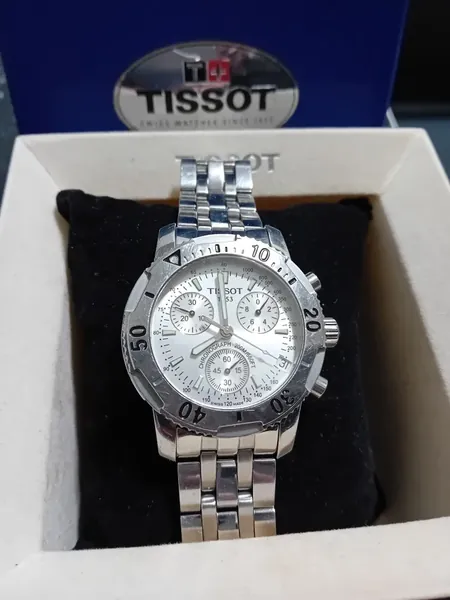 Tissot PRS 200 Chronograph cadran argintiu oțel stare bun