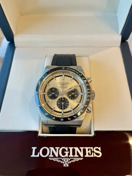 Longines Conquest Chronograph Sunray Gilt L3.835.4.32.9 oțel stare nou