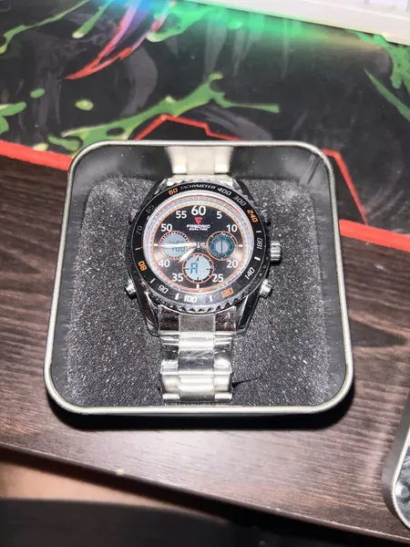 Fredric Dual Time stare nou