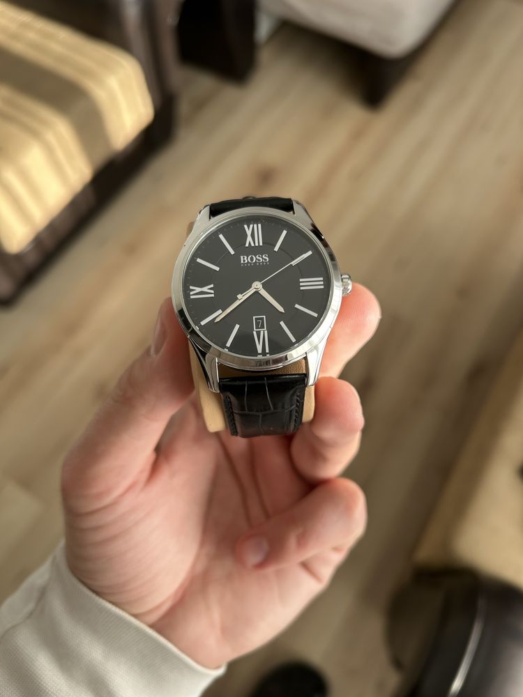 Hugo Boss Classic Roman Numeral otel stare excelent
