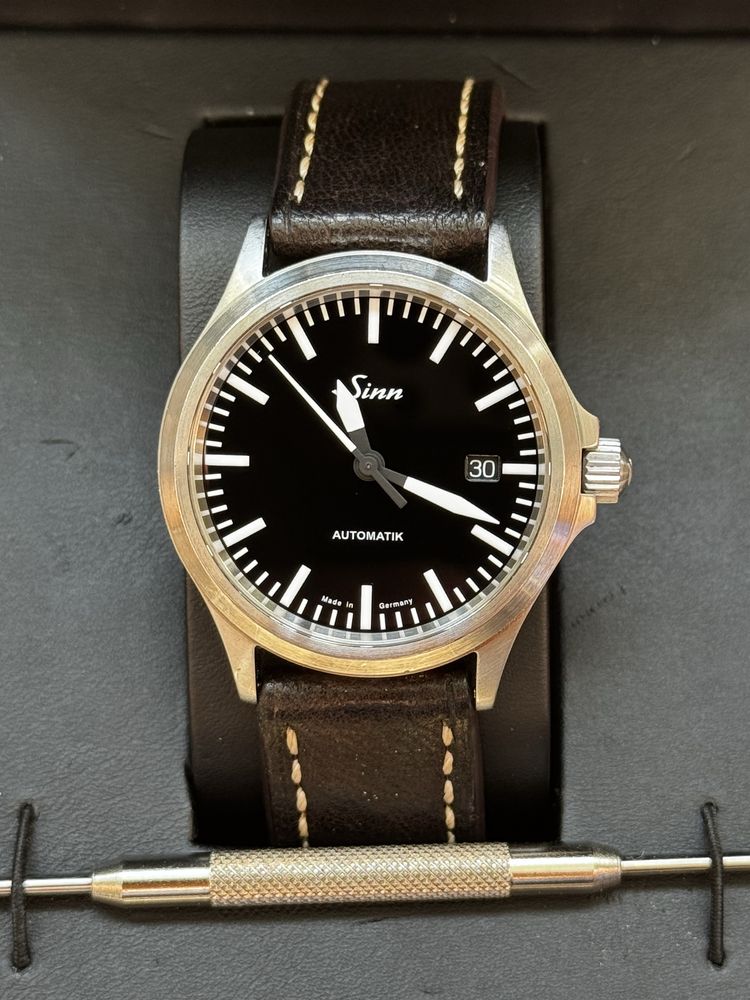 Sinn 556i otel stare bun