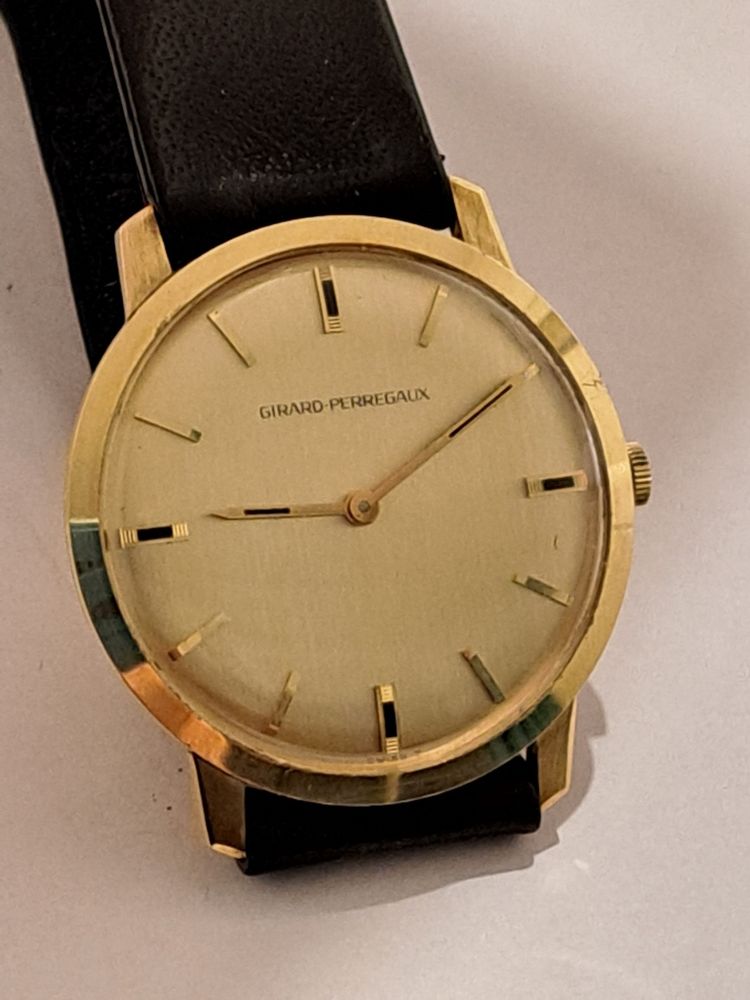 Girard-Perregaux Vintage Manual Dress aur stare bun