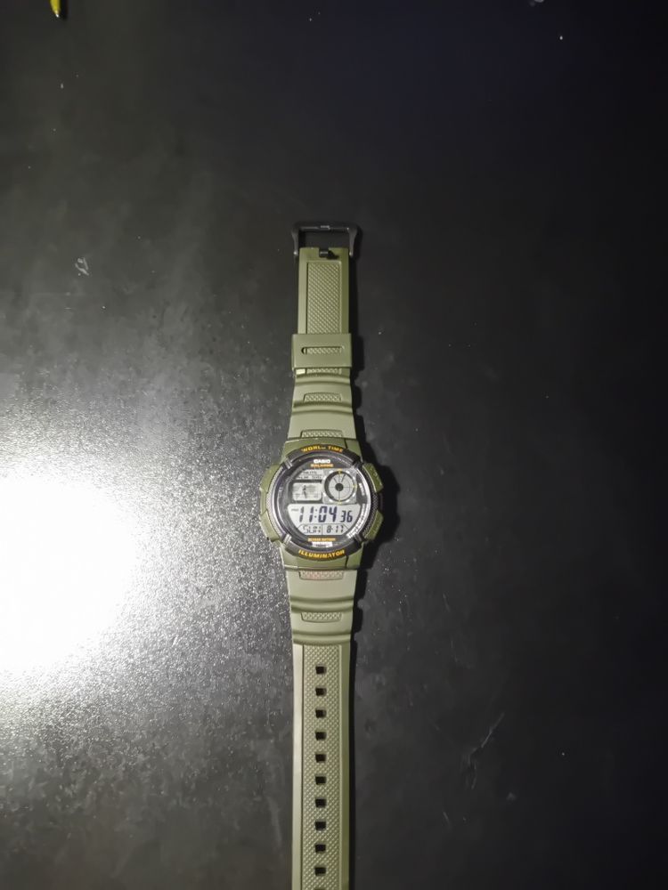 Casio AE-1000W plastic stare excelent