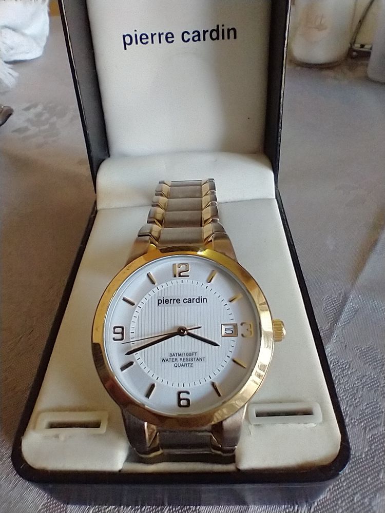 Pierre Cardin Two-Tone Quartz otel stare bun