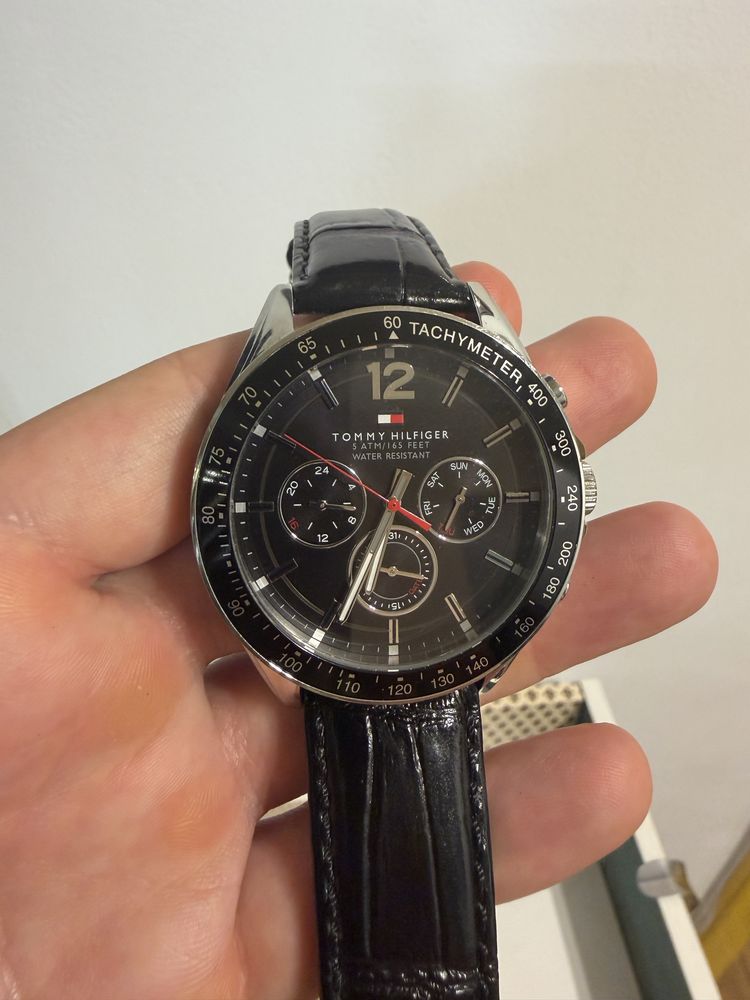 Tommy Hilfiger Multifunction Tachymeter otel stare bun