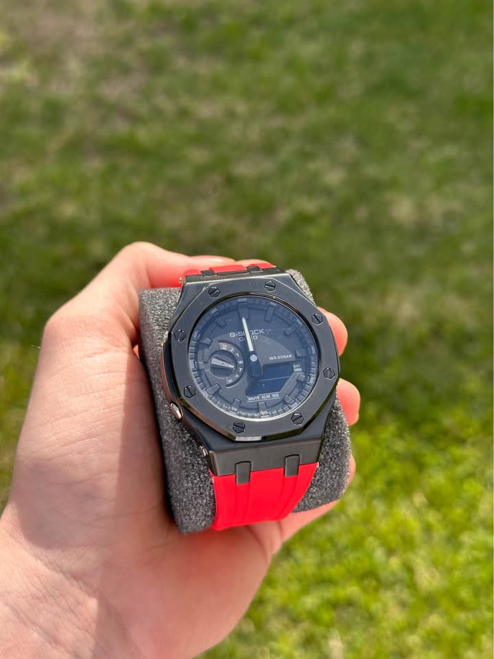 Casio G-Shock GA-2100 CasiOak Negru/Roșu