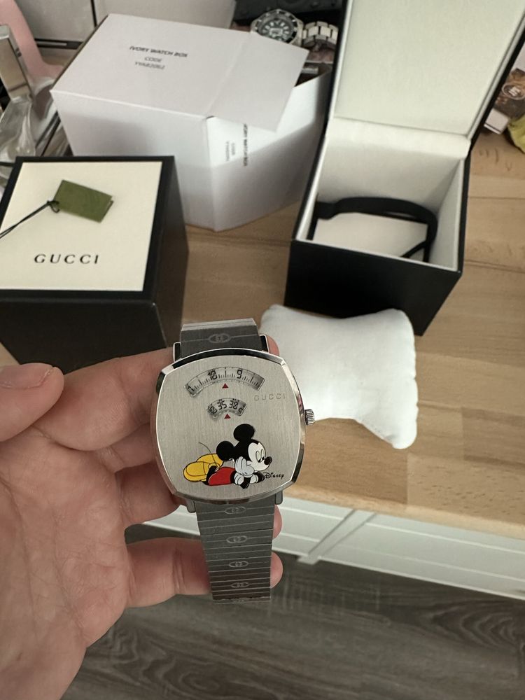 Gucci Grip Disney x Mickey Mouse otel stare nou