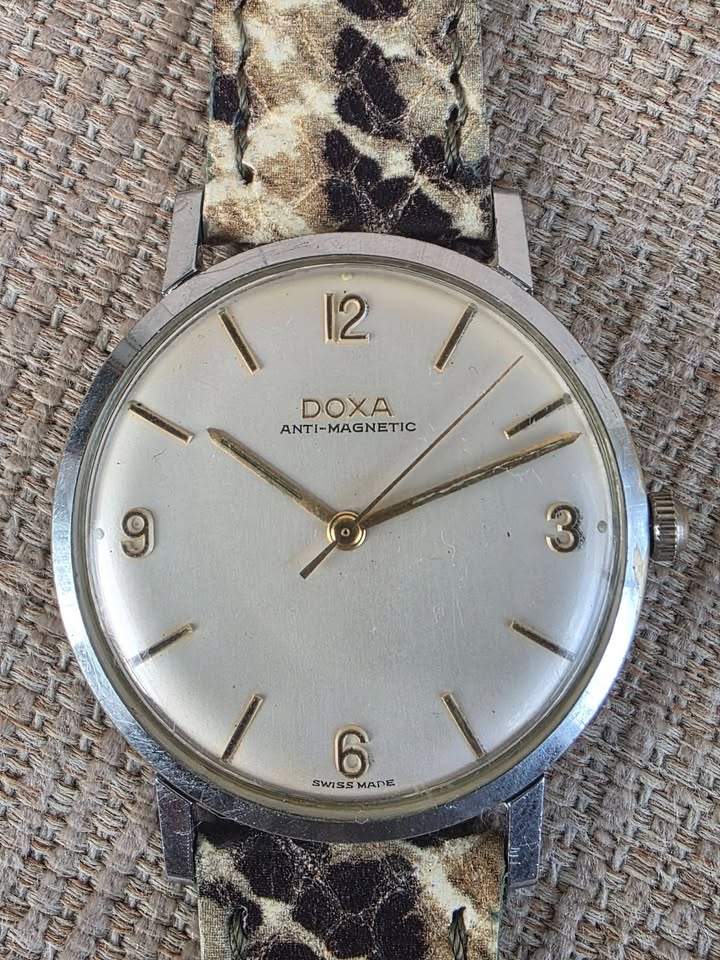 Doxa Ceas mecanic elvețian