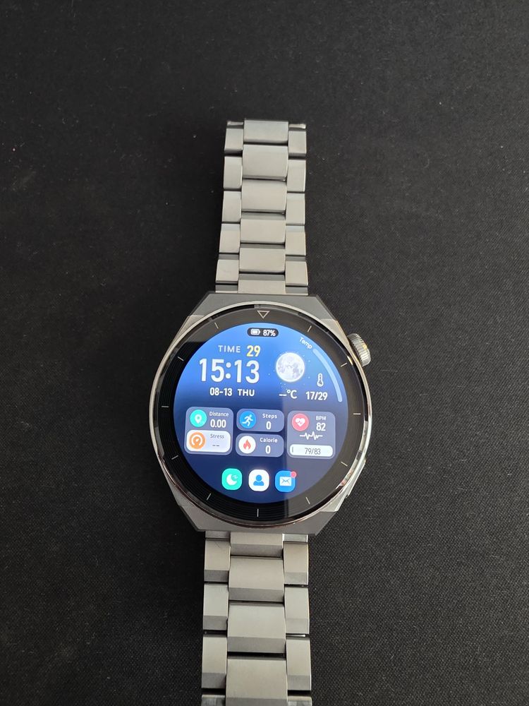 Huawei Watch GT 3 Pro Titanium titan stare bun