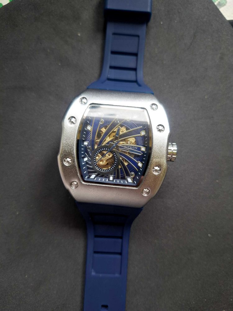 FITRON Skeleton Tonneau otel stare excelent