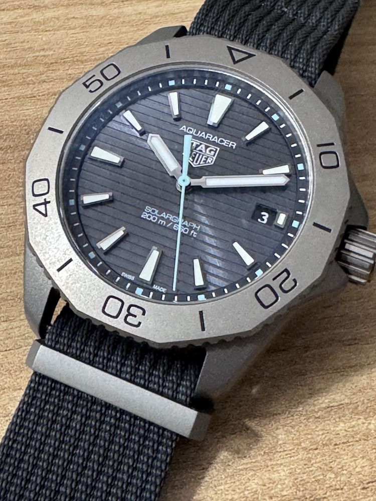 Tag Heuer Aquaracer Professional 200 Solargraph titan stare bun