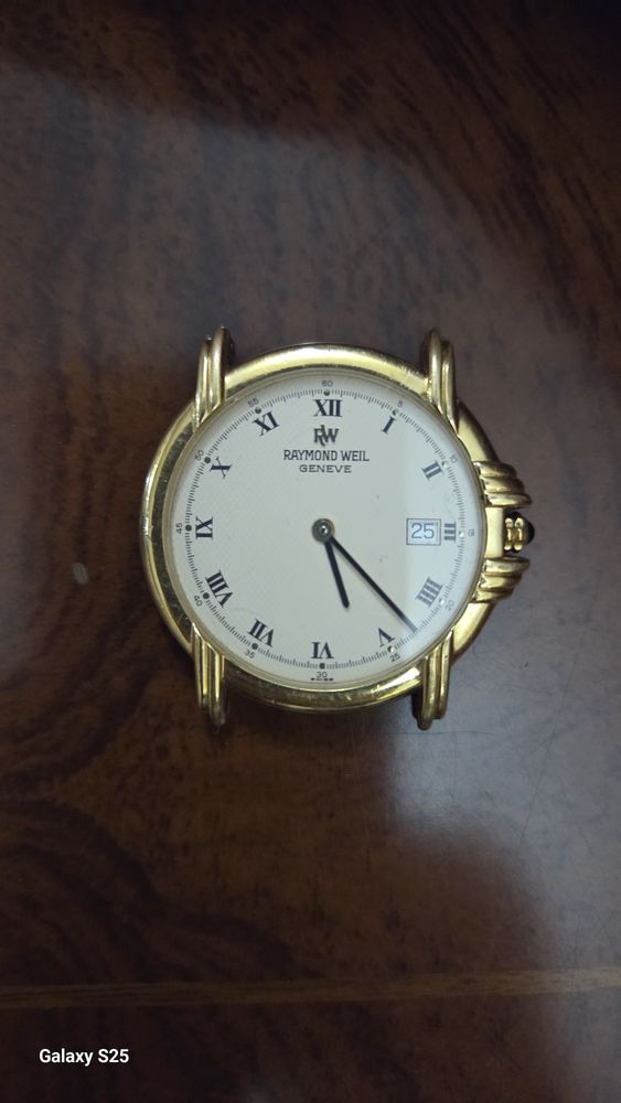 Raymond Weil Vintage Gold-Plated Dress 9156 aur stare bun