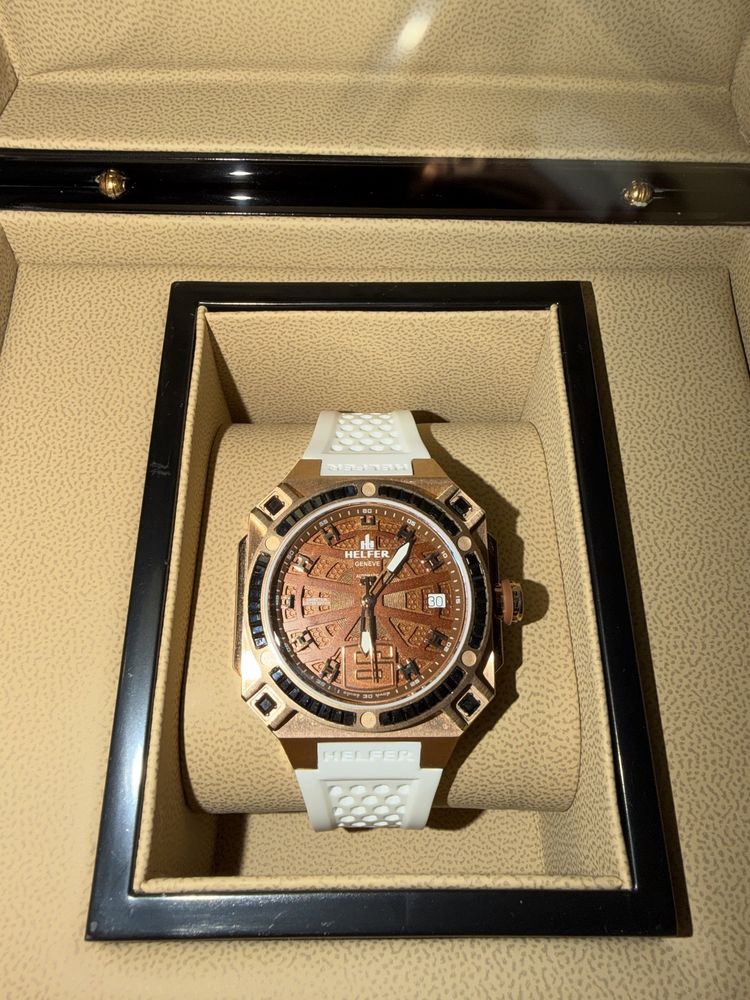 Helfer Genève Gem-Set Chronograph aur stare bun