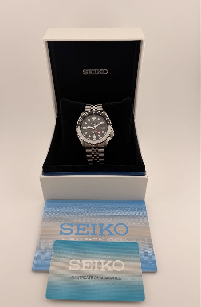 Seiko 5 Sports Black Grape GMT SKX SSK001K1 otel stare nou
