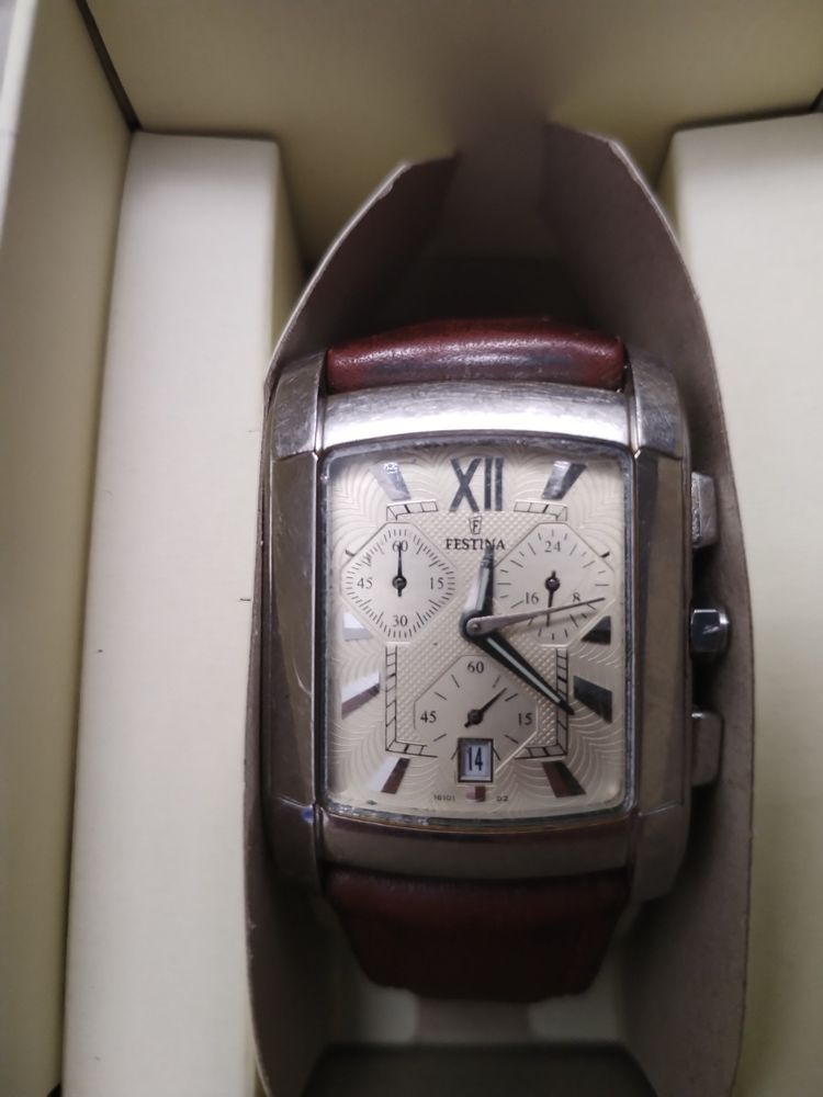 Festina Chronograph F16101 otel stare bun