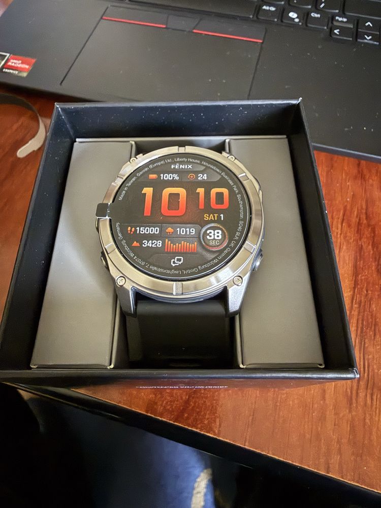 Garmin Fenix 8 Pro titan stare bun