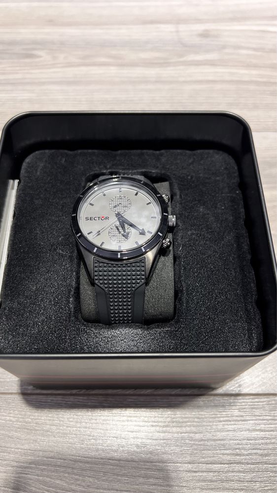 Sector Black Chronograph otel stare nou