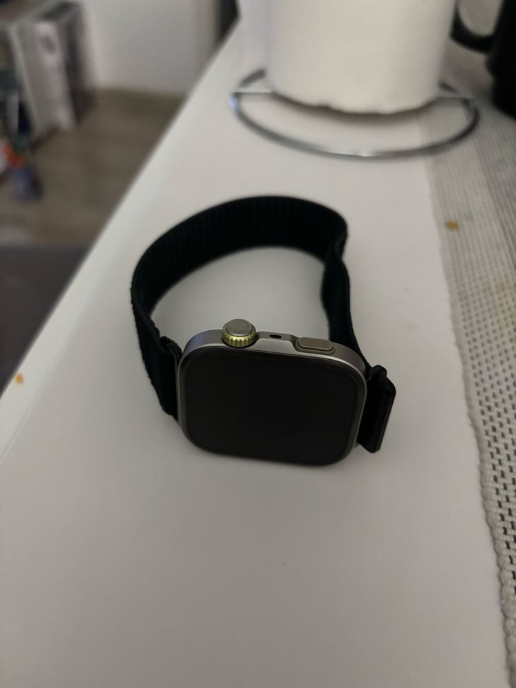 Huawei Watch Fit 4 Pro titan stare bun