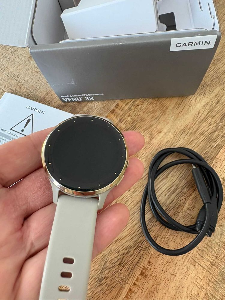 Garmin Venu 3S aluminiu stare excelent