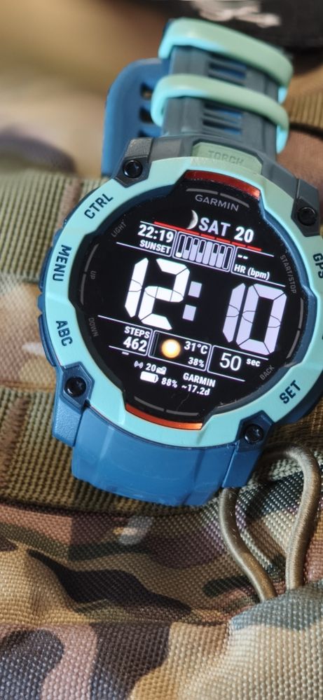 Garmin Instinct 3 Neo Tropic plastic stare excelent
