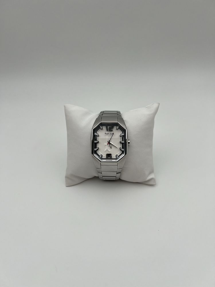 Police Octagonal Steel Bracelet otel stare bun