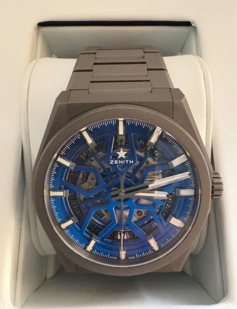 Zenith Defy Night Surfer titan stare excelent