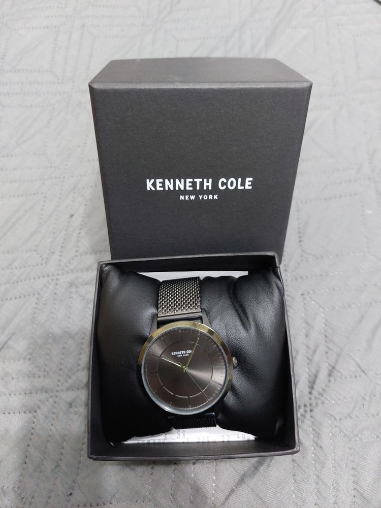 Kenneth Cole New York Classic KC50781002 otel stare excelent