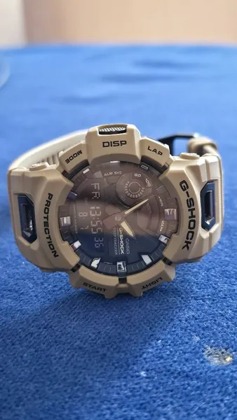 Casio G-Shock GBA-900 plastic stare excelent