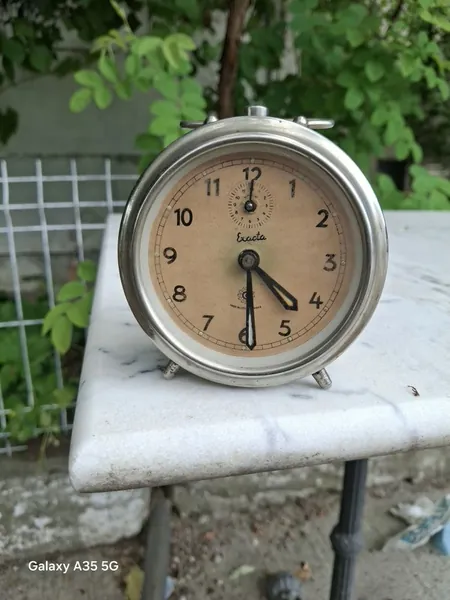 Exacta Ceas cu alarma anii 1970 stare bun
