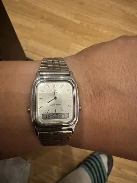 Casio Ana-Digi otel stare bun